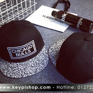 Mũ nón snapback