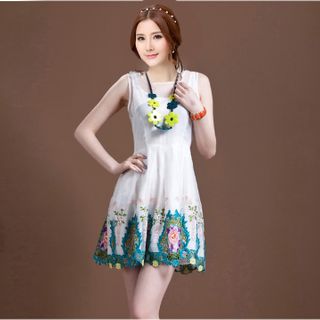 Đầm lưới trắng thêu gương hoa 3d- dt64- e355