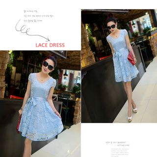 Đầm ren xòe xanh môn nơ eo-dt50-e250