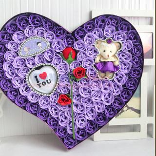Hộp hoa hồng sáp trái tim có đèn led 99b