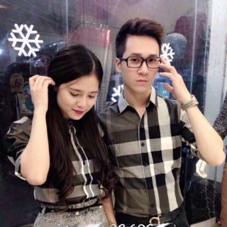 Ao đôi burberry