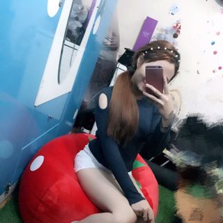 Áo gân khoét tay