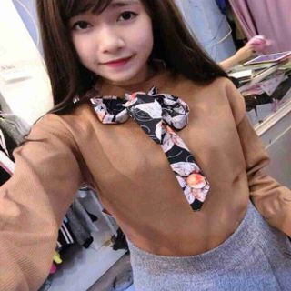 Áo len cổ nơ