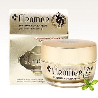 Kem dưỡng trắng da sữa lừa cleomee moisture repair cream