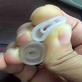 Núm silicon gắn vào xi lanh rửa mũi