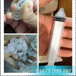 Hút mũi 2 dây và núm silicon gắn vào xilanh để rửa mũi