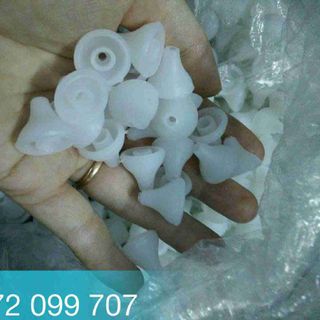 Hút mũi 2 dây và núm silicon gắn vào xilanh để rửa mũi