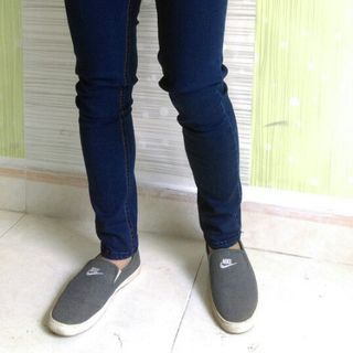 Jeans nam xanh đen