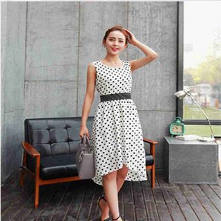 Đầm chấm bi