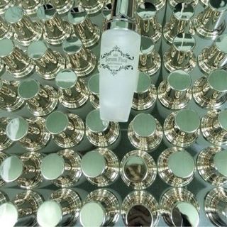 Serum tái tạo da dùng cho body