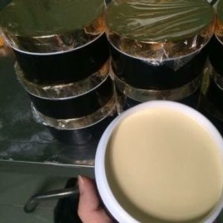 Nhận làm kem độc quyền