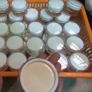 Nhận làm kem độc quyền