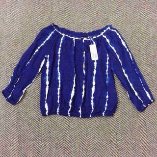 Croptop hieu f21