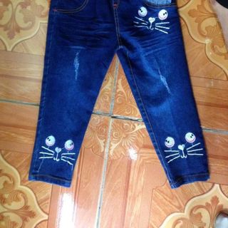 Jean tre em