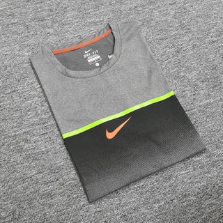 Ao the thao nam nike