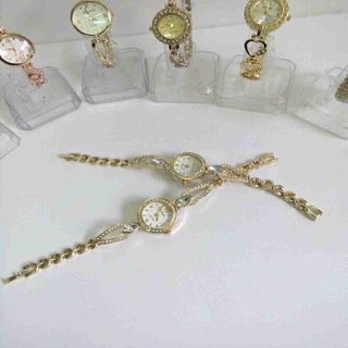 Đồng hồ nữ các mẫu