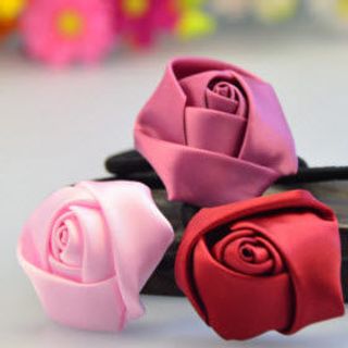 Cột tóc nụ hoa hồng hàng oder