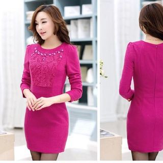 Đầm hồng dự tiệc đính đá - dt117