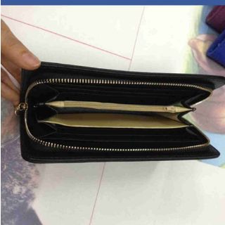 Ví cầm tay mk