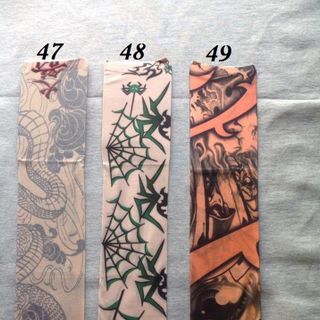 Găng tay hình xăm tattoo