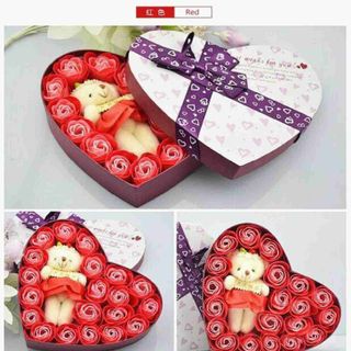 Hộp hoa sáp trái tim kèm gấu