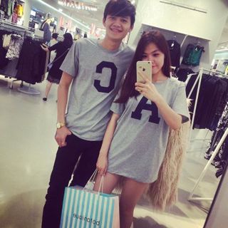Áo thun chữ cái