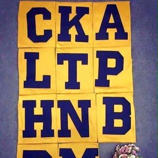 Áo nhóm mã in chữ