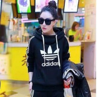 Ao khoác chui adidas