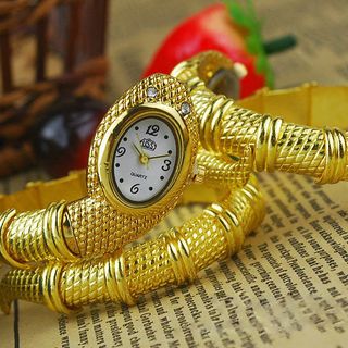 Đồng hồ nữ kết hợp vòng tay hình rắn sang trọng dhk010