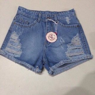 Quan sort jean1