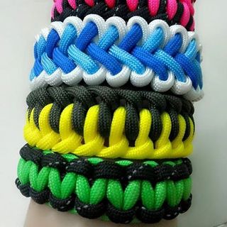 Vòng tay paracord vòng sinh tồn