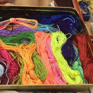 Chỉ dù làm vòng handmade đan móc