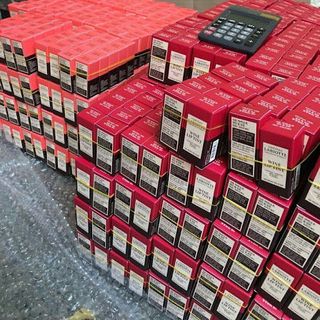 Son kem lì chateau labiotte hình chai rượu vang