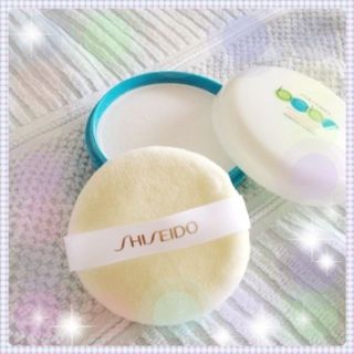 Phấn trang điểm shiseido 50g - trong veo và dịu nhé với cả da em bé