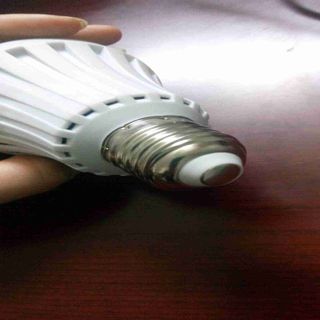 Đèn led tích điện