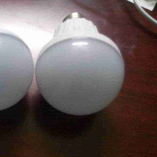 Đèn led tích điện
