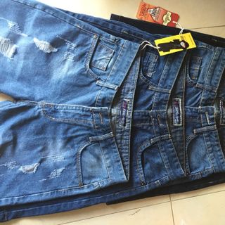 Short jeans