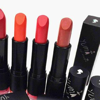 Son lì marraine yumi of magic lipstick