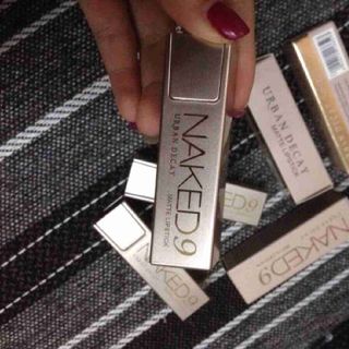 Son nacked 9 thiết kế đẹp mắt giá lại vừa tiền