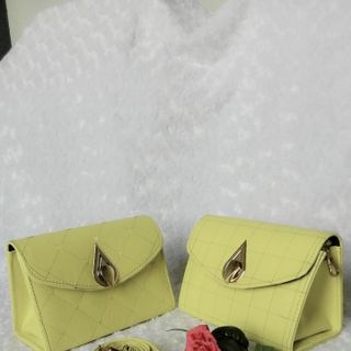 Túi khóa lệ