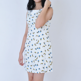 Đầm họa tiết chim én