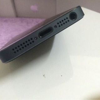 Apple iphone 5 black 16gb full box