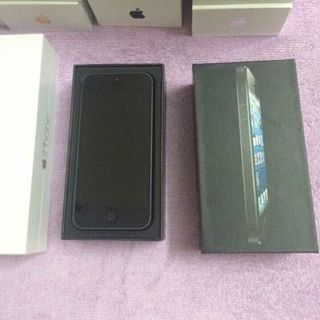 Apple iphone 5 black 32gb full box