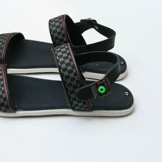 Dép sandal bọc dù