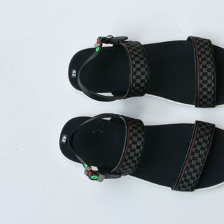 Dép sandal bọc dù