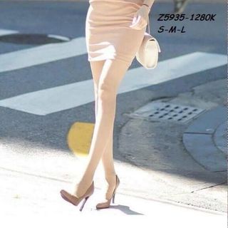 Đầm body phối ren