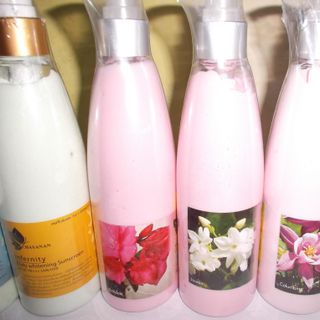 Lotion chayanan cung cấp vitamin c
