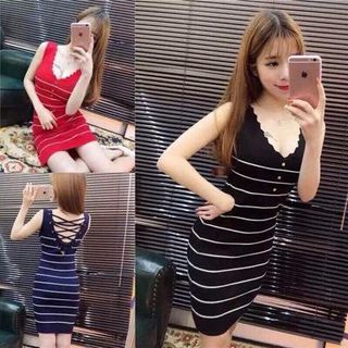 Đầm len đan lưng ôm body