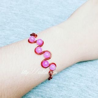 Vòng tay phong thuỷ và trang sức uốn dây đồng