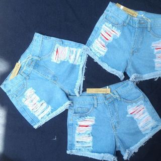 Short jeans